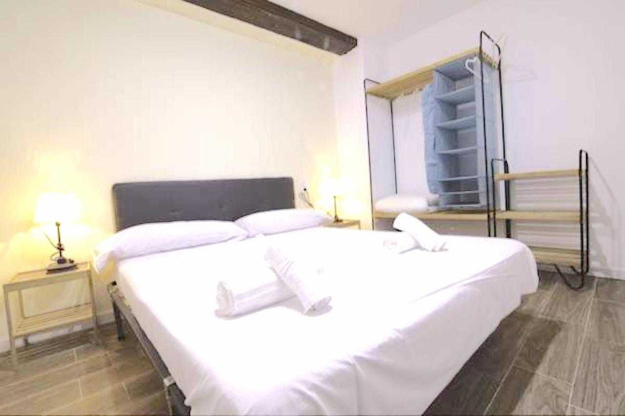 El Magnanimo Rooms & Breakfast Valenza Esterno foto